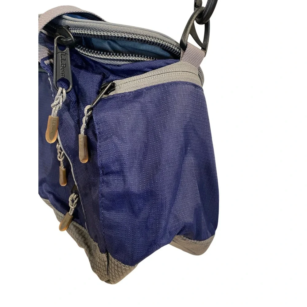 LL Bean Navy Blue Gray‎ Duffle Bag Travel Gym Weekender Carry On Insulated EUC
